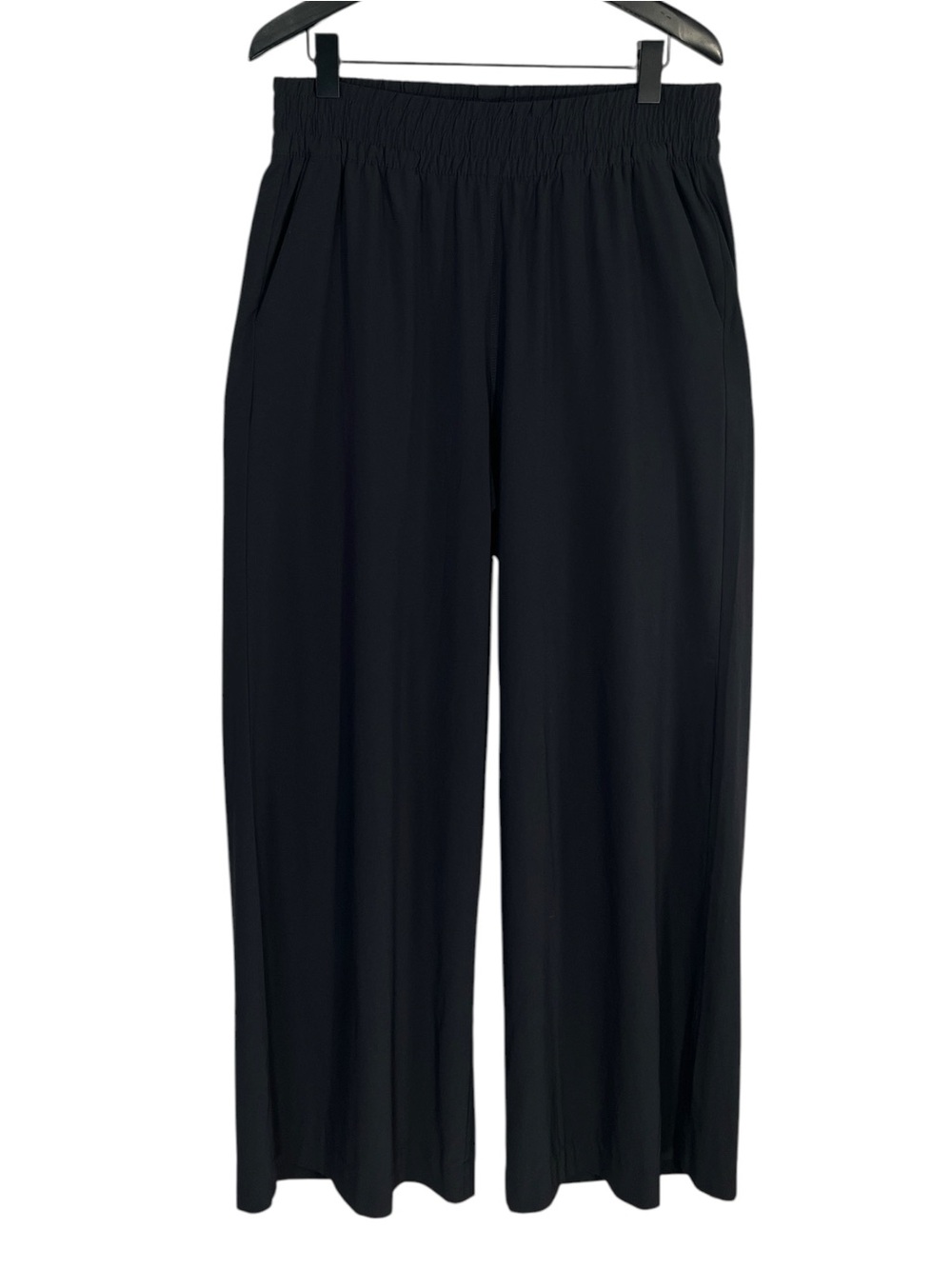 Vuori Villa Wideleg Pant Women’s Large in Black - Picture 4 of 8